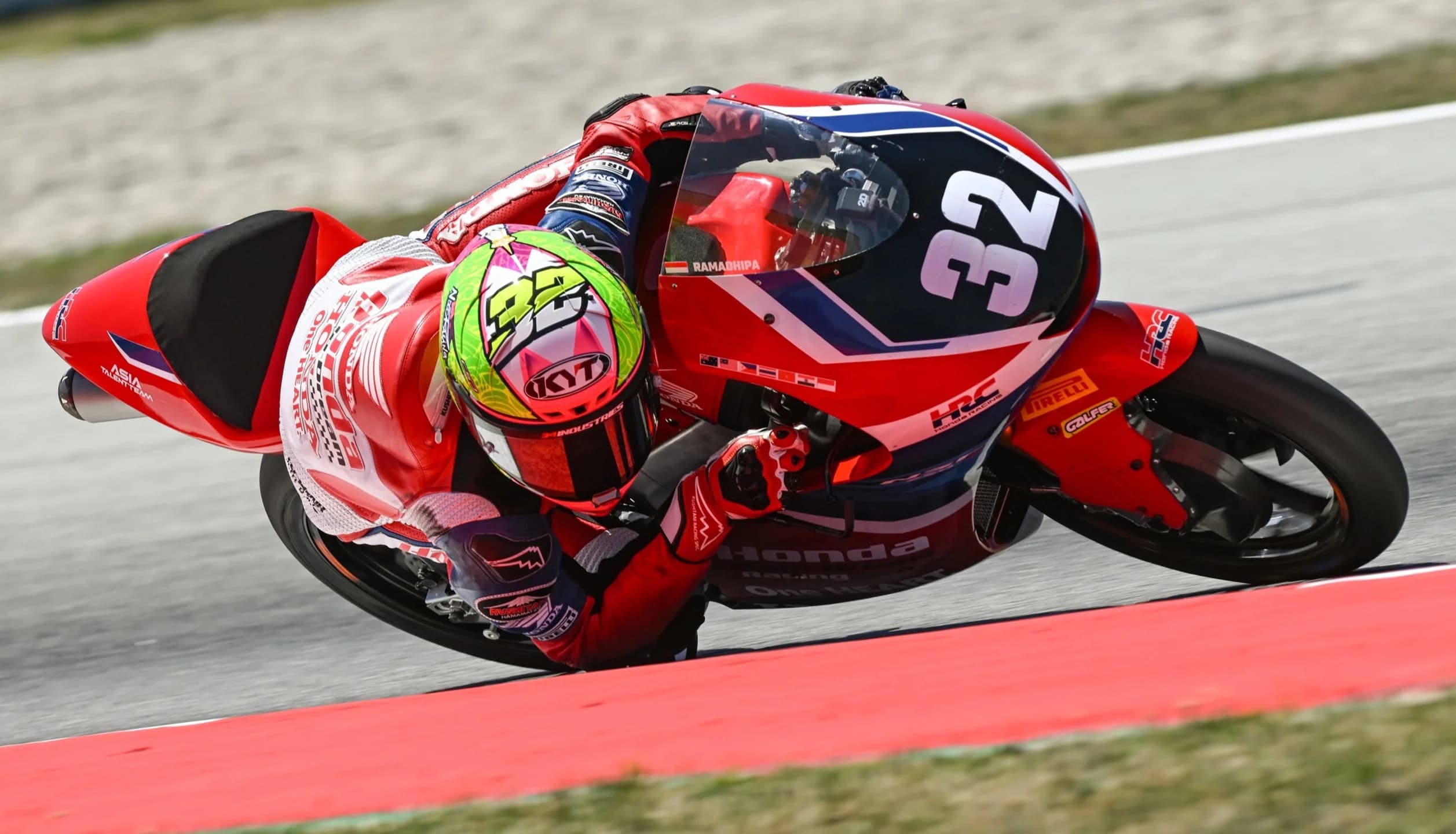 Peluang Podium Kiandra Ramadhipa Sirna Usai Crash di Race 2 Red Bull Rookies Cup 2026